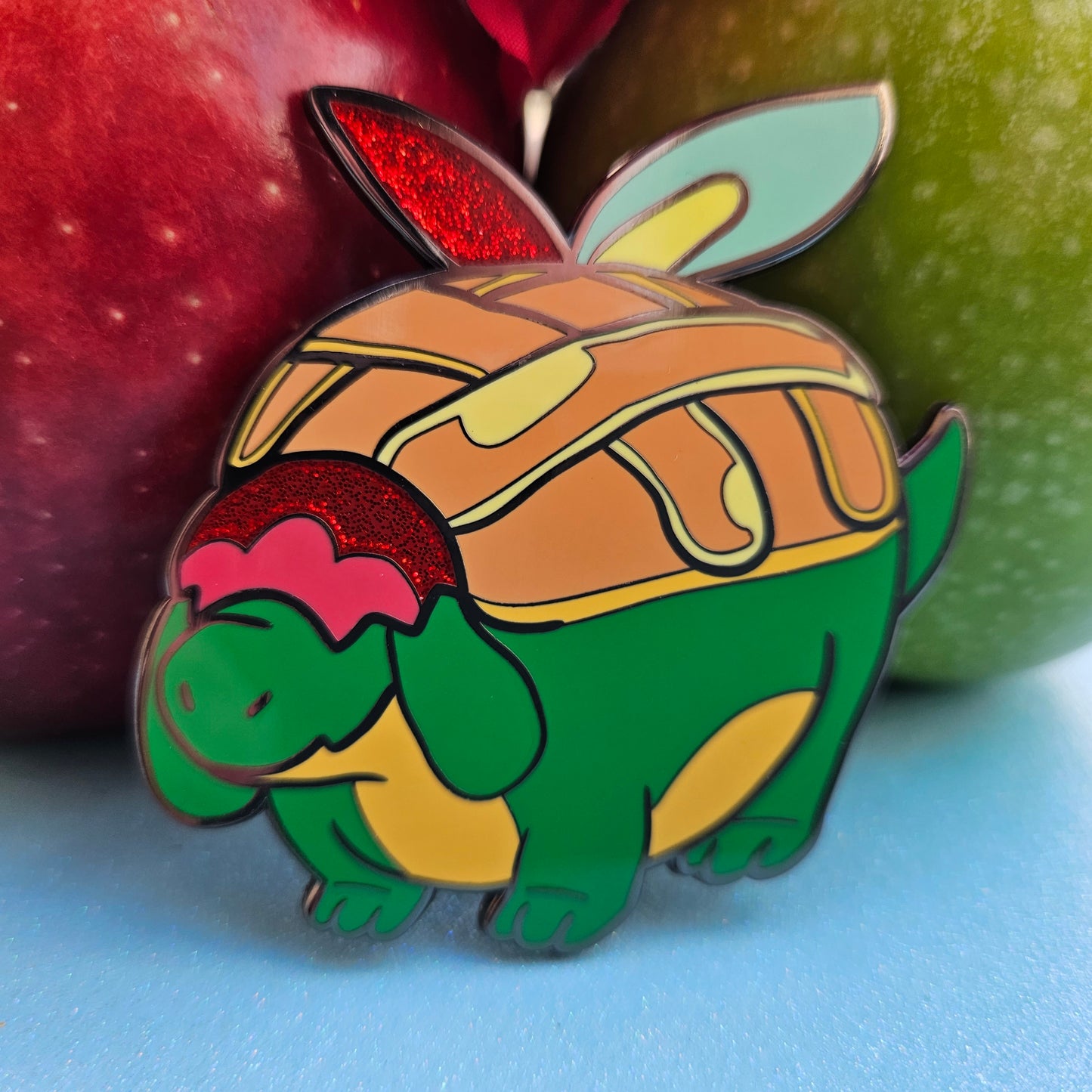 Apple Pie enamel pin