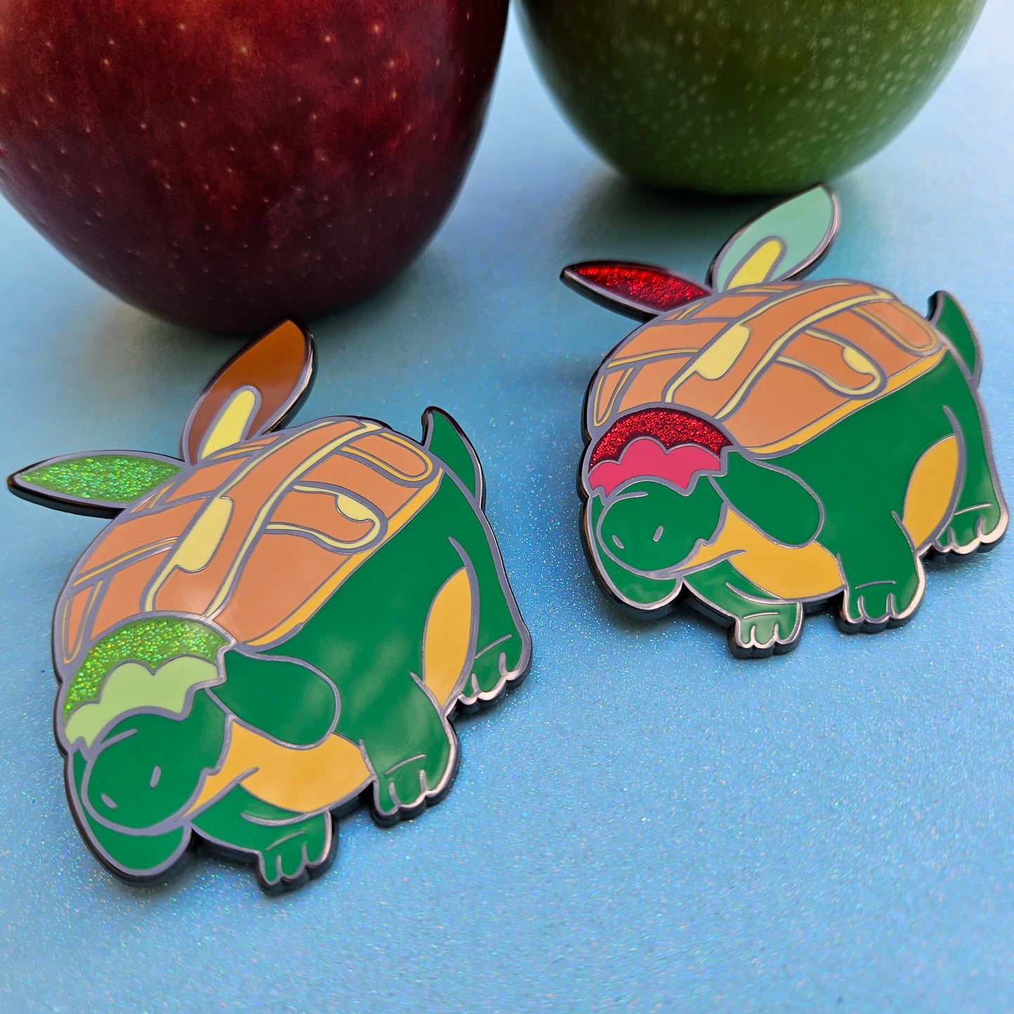 Apple Pie enamel pin