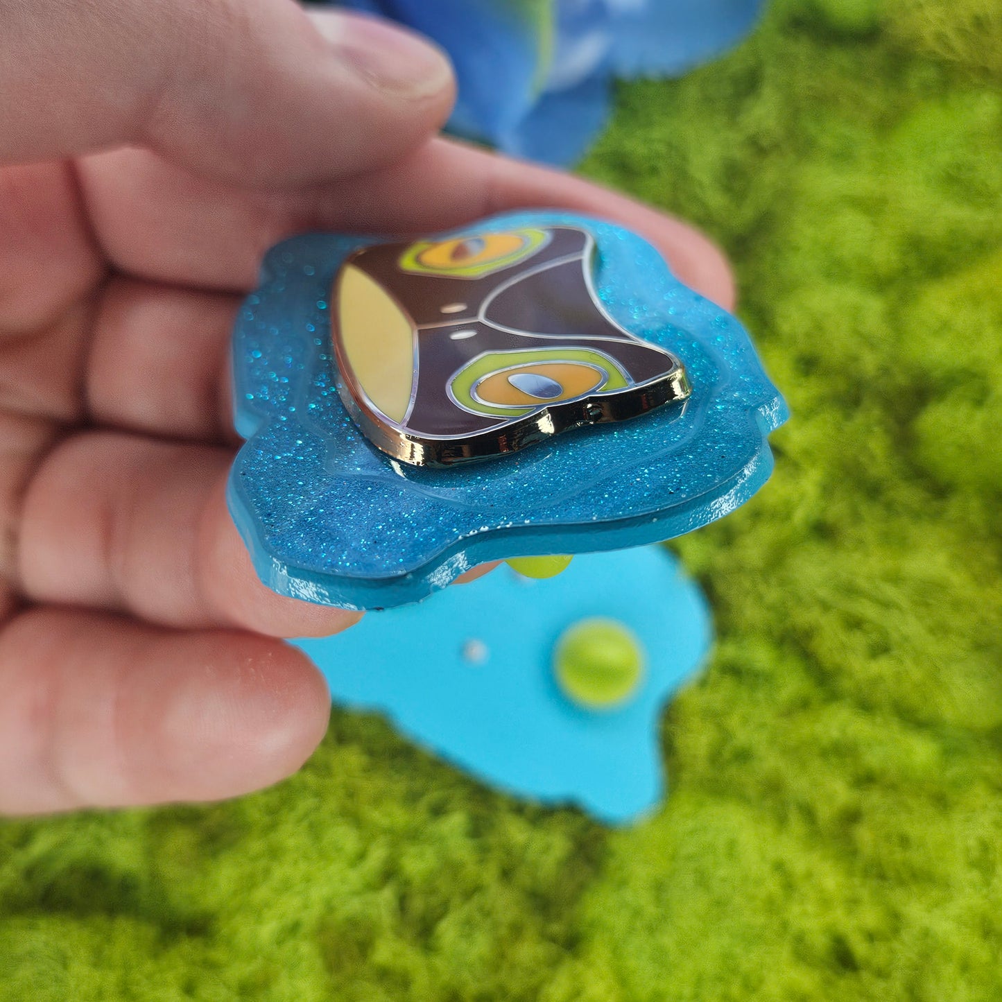 Peaking Toad Layered Enamel Pin