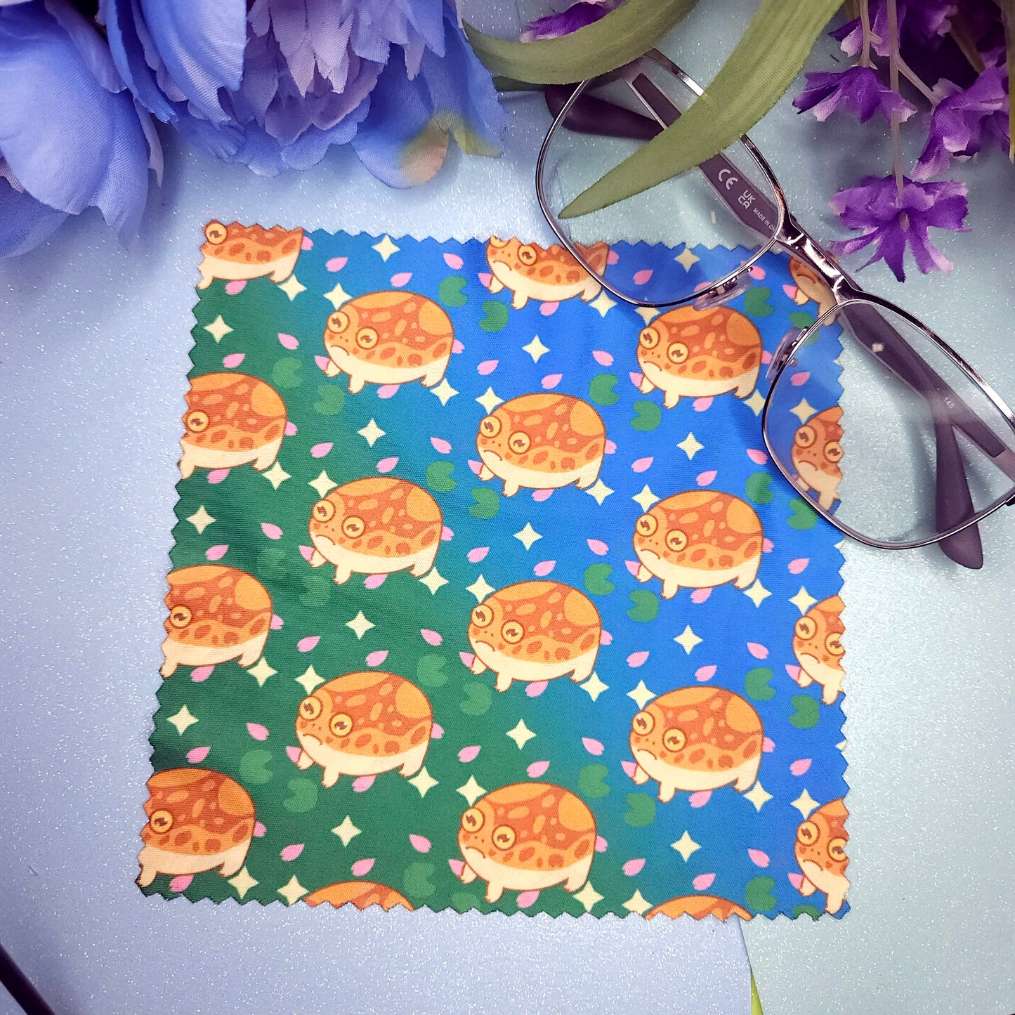 Reggie pattern microfiber cloth