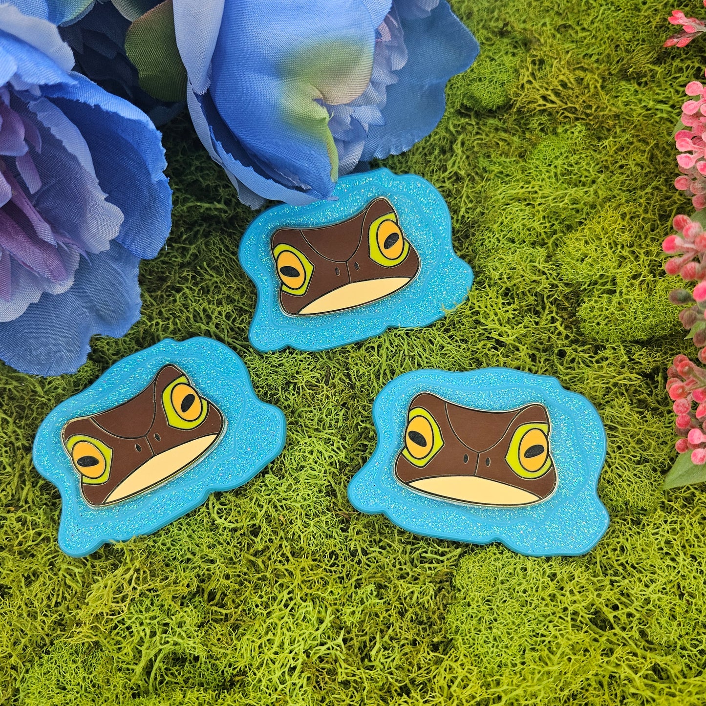 Peaking Toad Layered Enamel Pin
