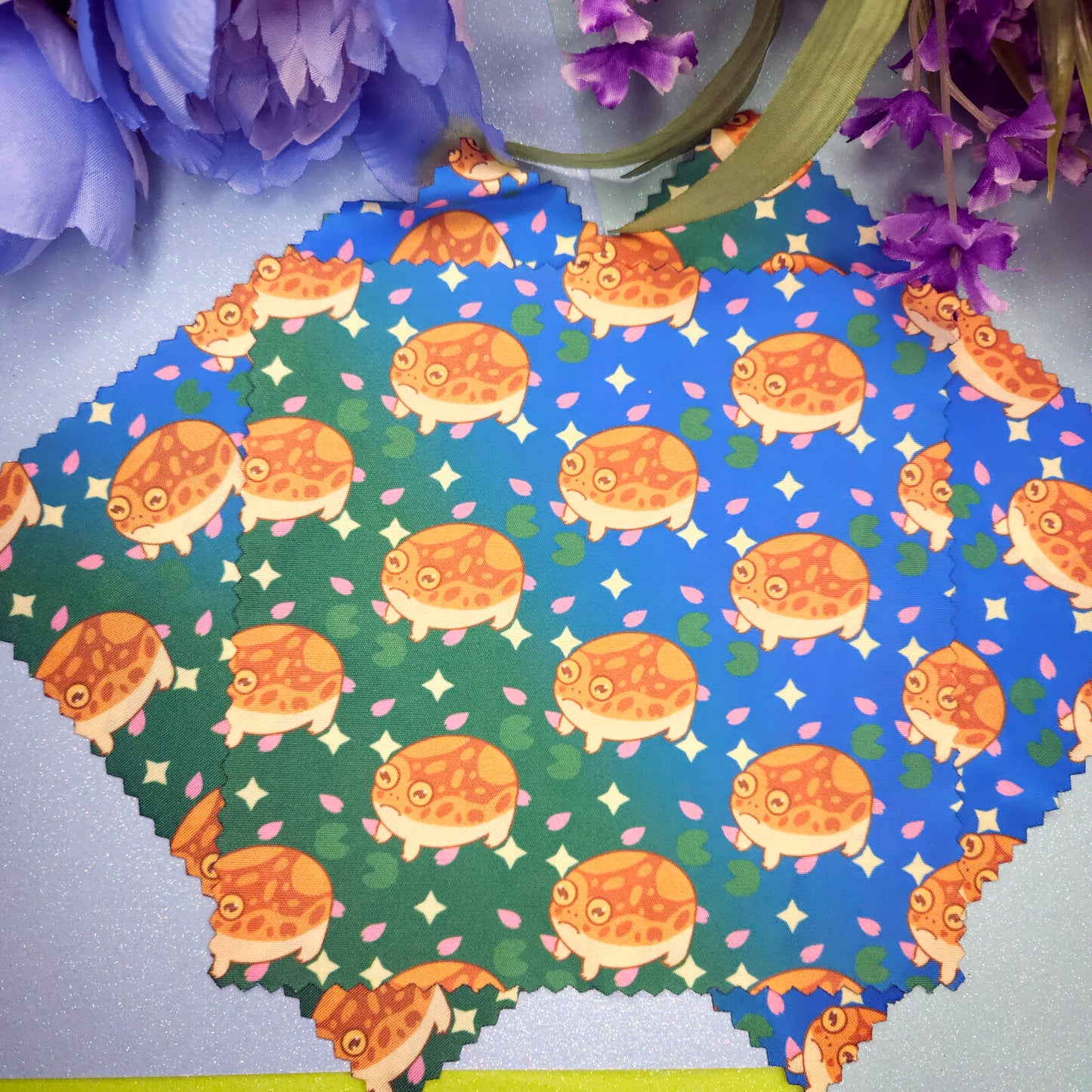Reggie pattern microfiber cloth