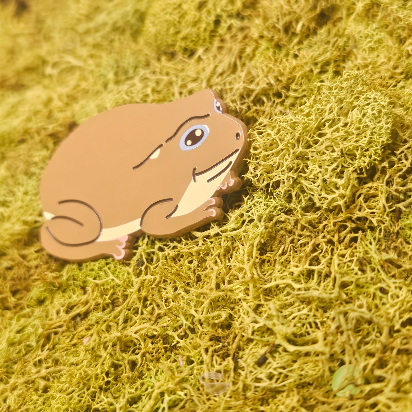 Whites Tree Frog Dyed Metal Pins