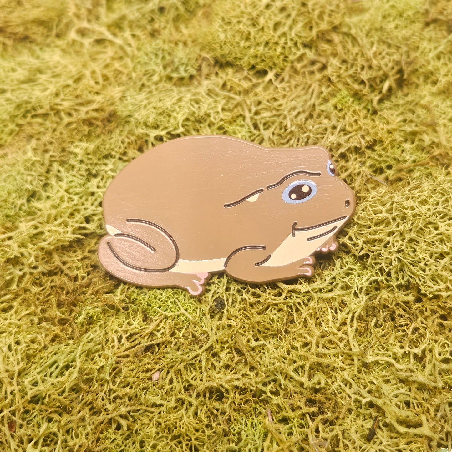 Whites Tree Frog Dyed Metal Pins