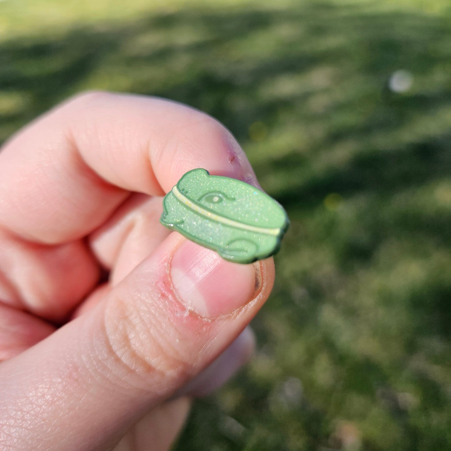 Mini Macaron Frogs Pin Set