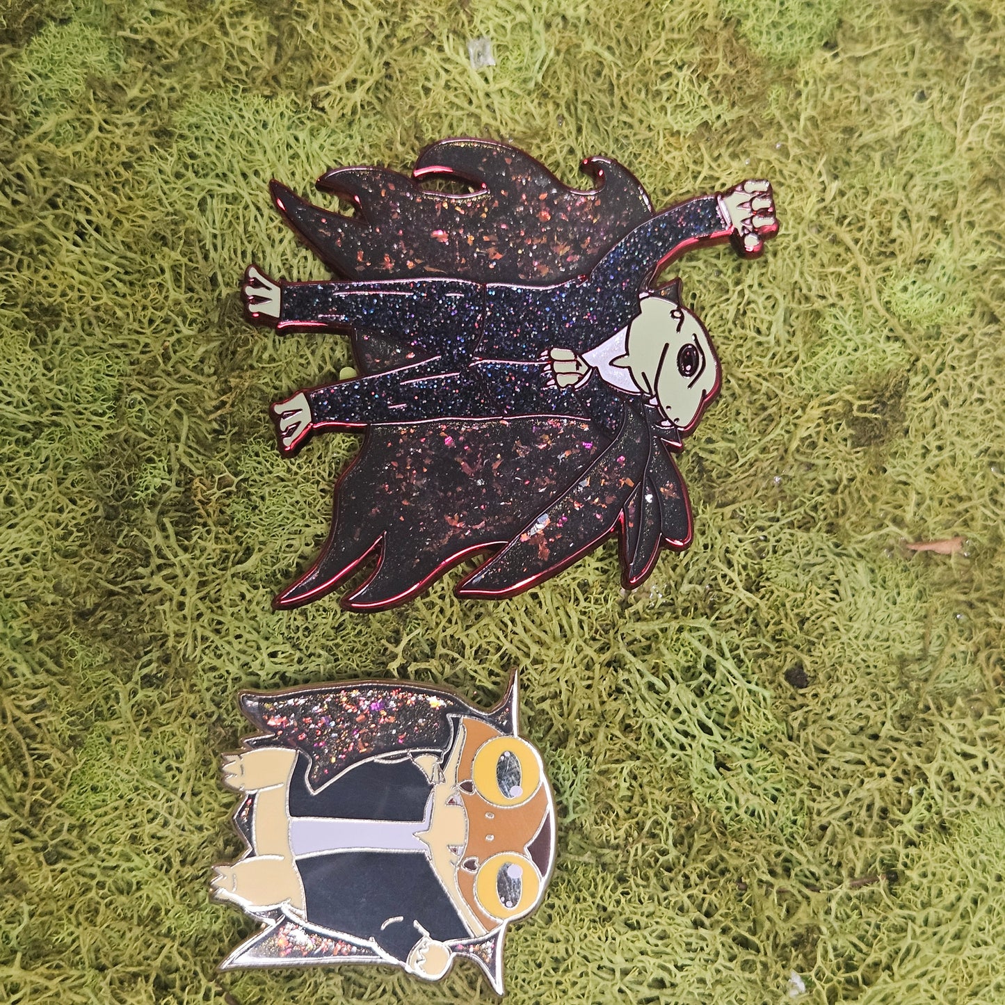 Frogula Deluxe Pin