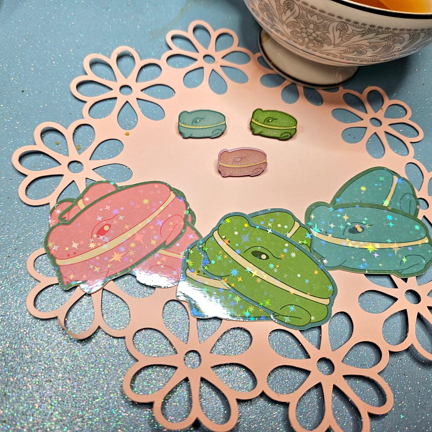 Macaron Frogs vinyl sticker set
