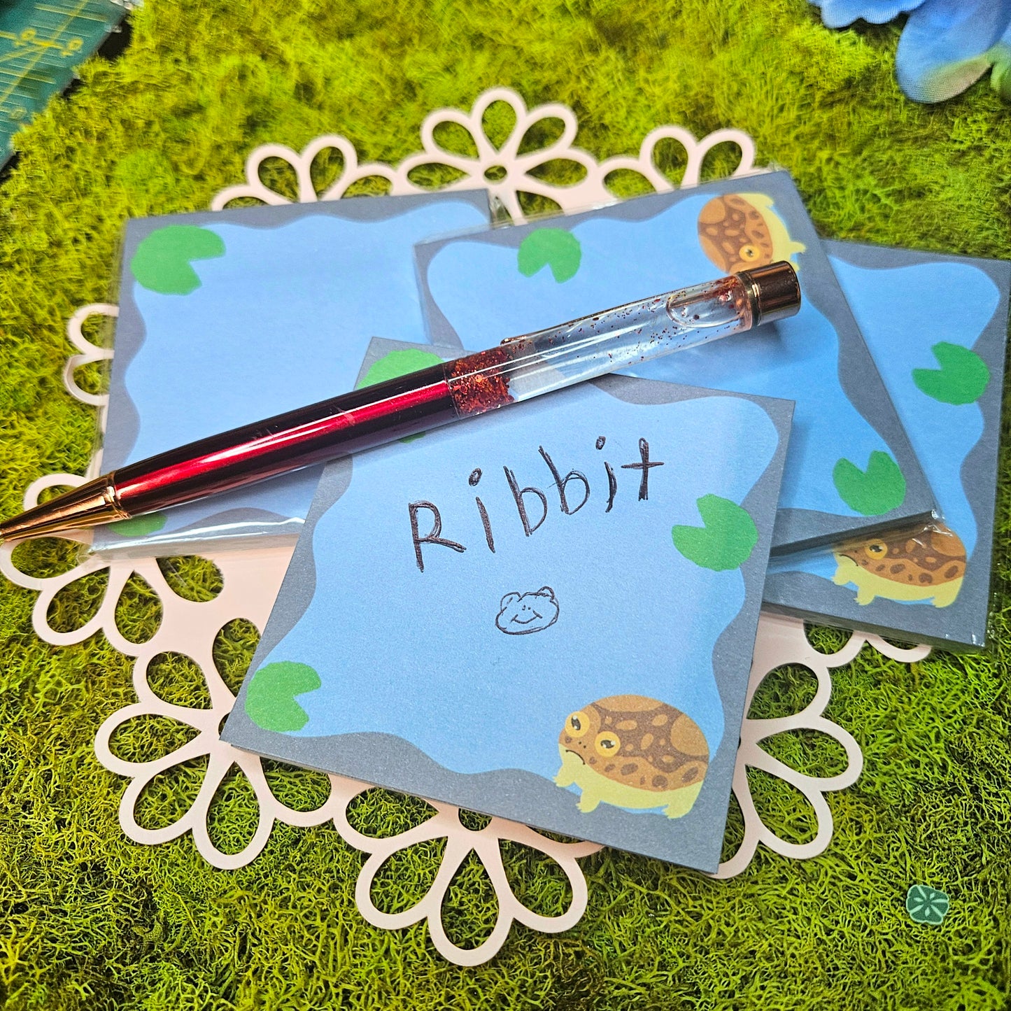 Grumpy Rain Frog Sticky Notes