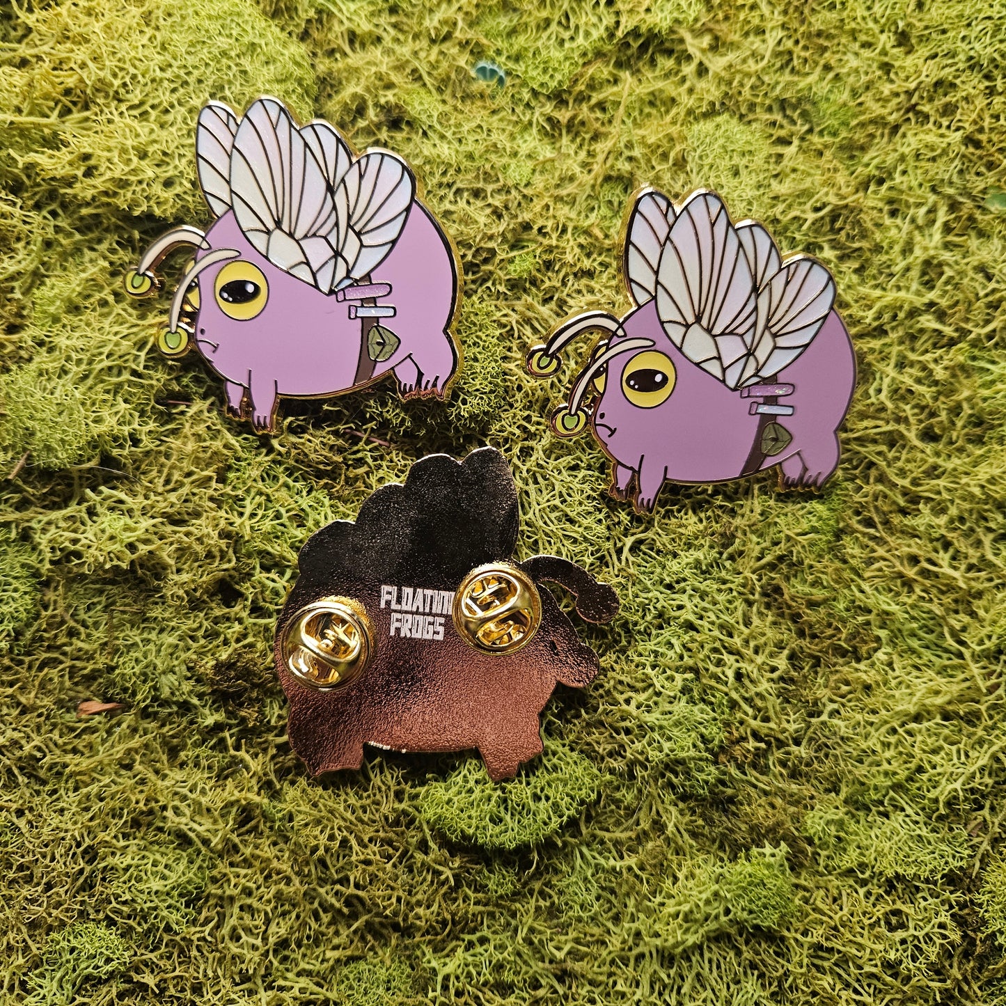 Faerie Frog Enamel Pin