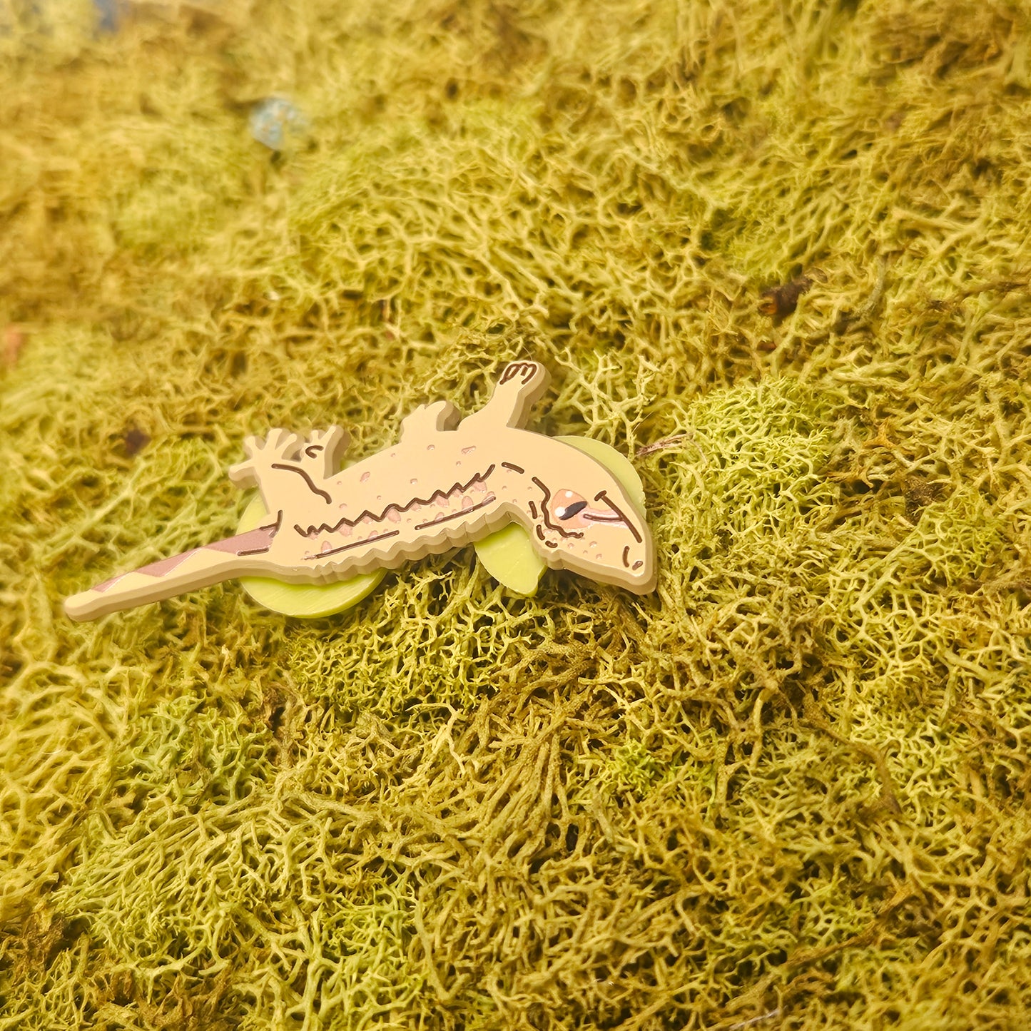 Created Gecko Dyed Metal Pin