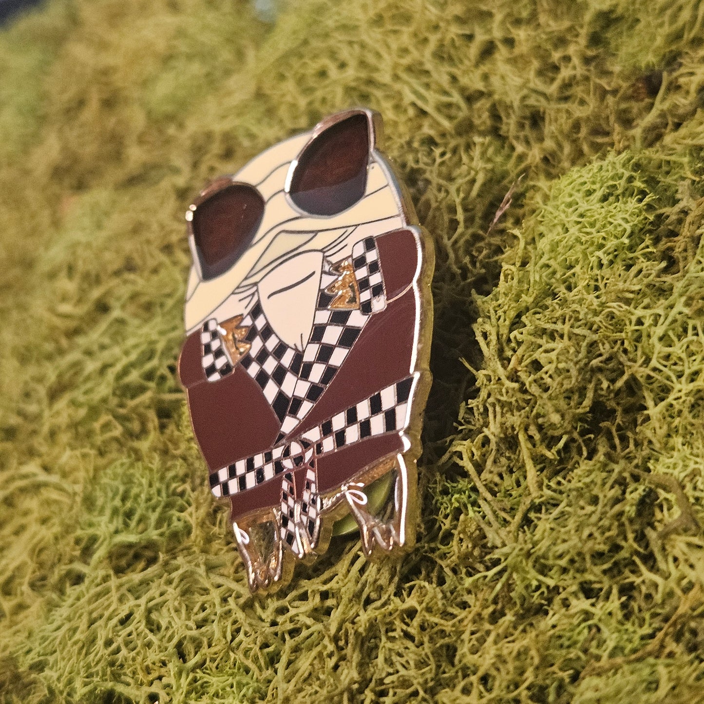 Lil' Invisible Frog Enamel Pin