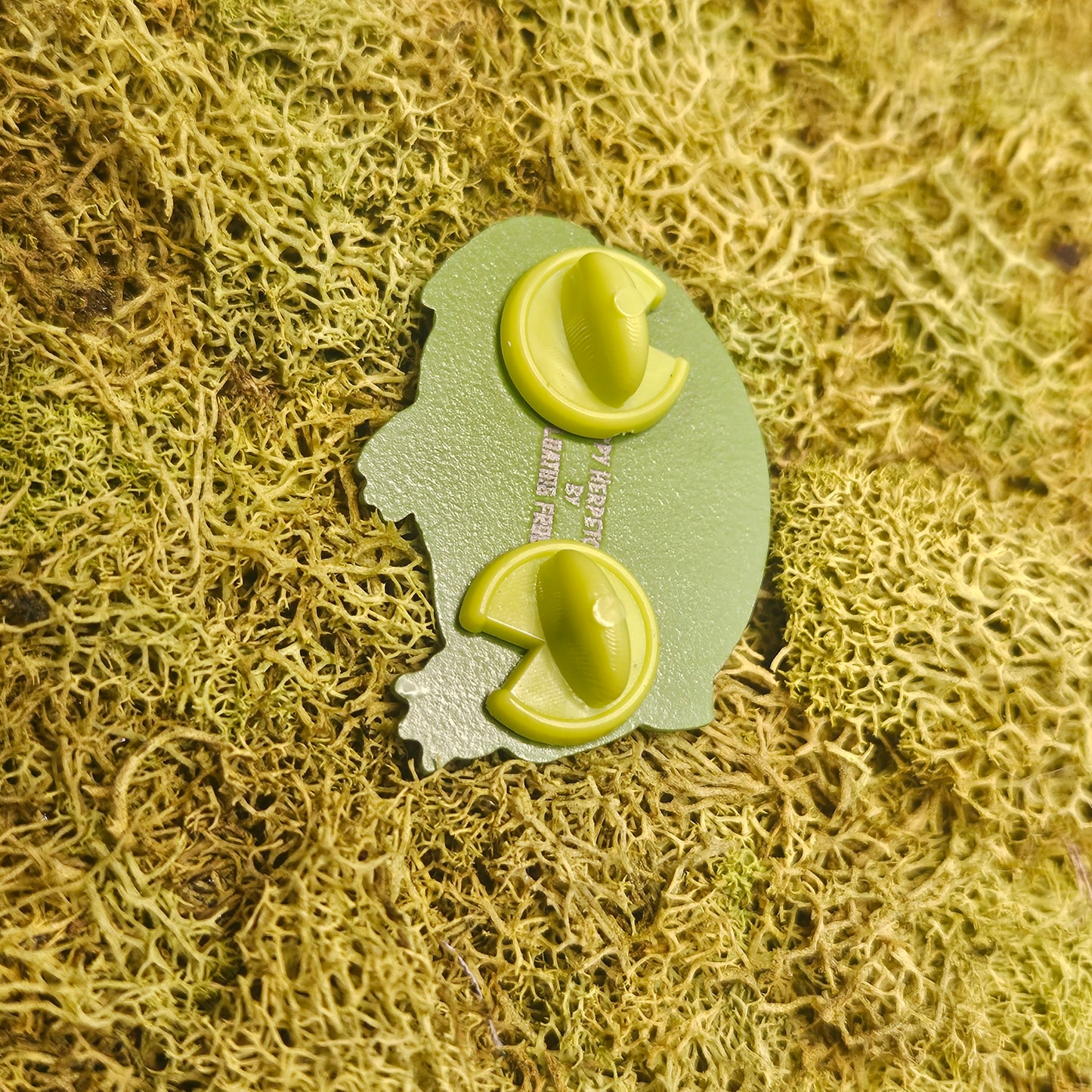 Pacman Frog Dyed Metal Pin