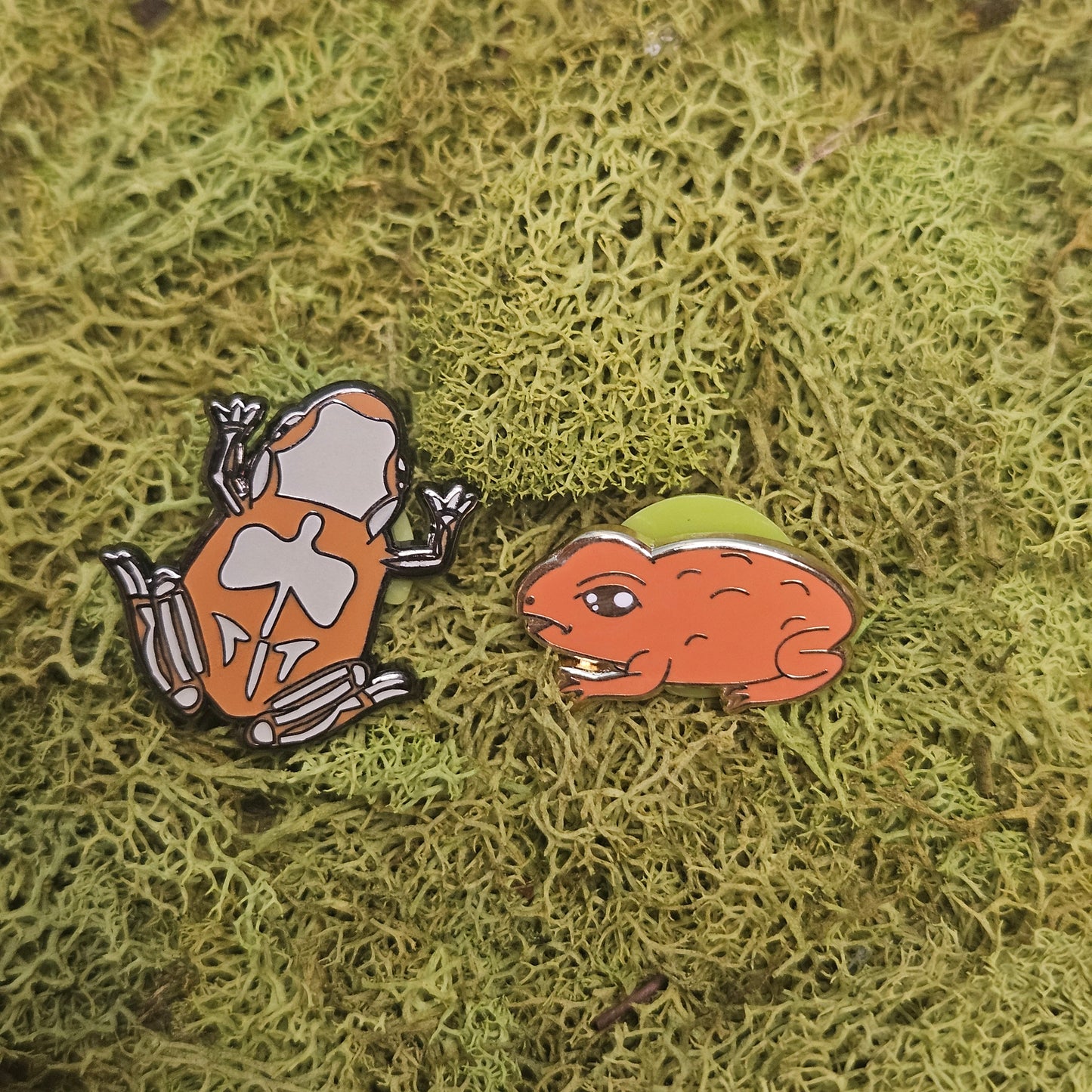 Glow Pumpkin Toadlet *Life Size Pin*