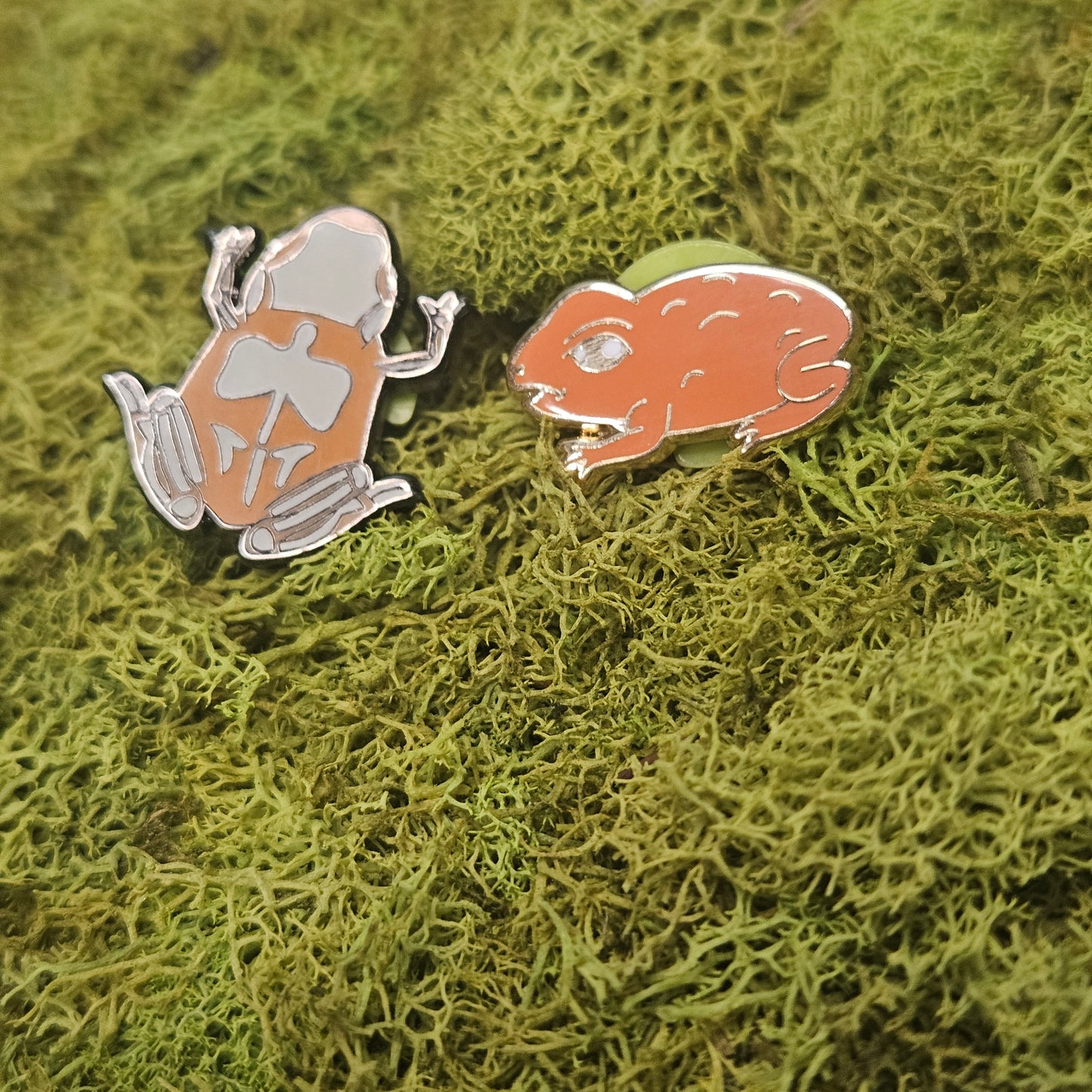 Glow Pumpkin Toadlet *Life Size Pin*