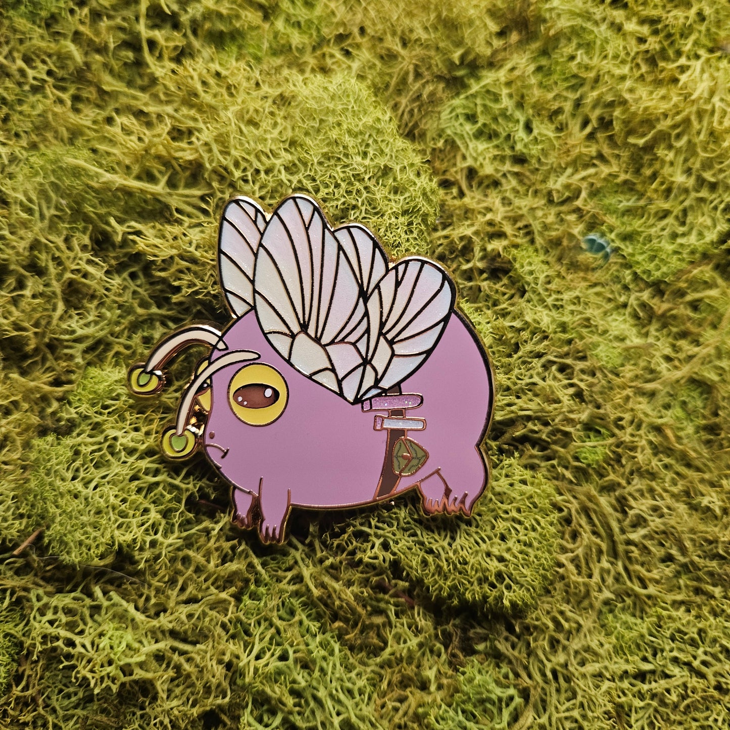 Faerie Frog Enamel Pin